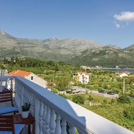 Bijela Guest house *